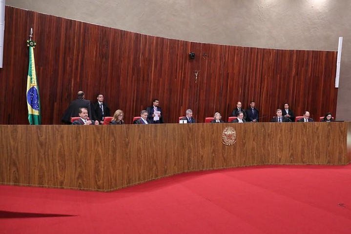 Ministros do TSE julgam cassação do governador de Roraima e evitam repetir embate com STF gerado pelo caso Castro